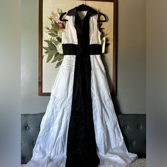 Naeem Khan Dresses & Skirts - Black and White Maxi Dress